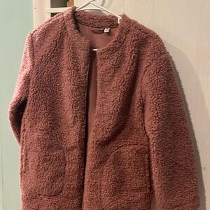 Kids Uniqlo dusty pink furry jacket. Size 9/10